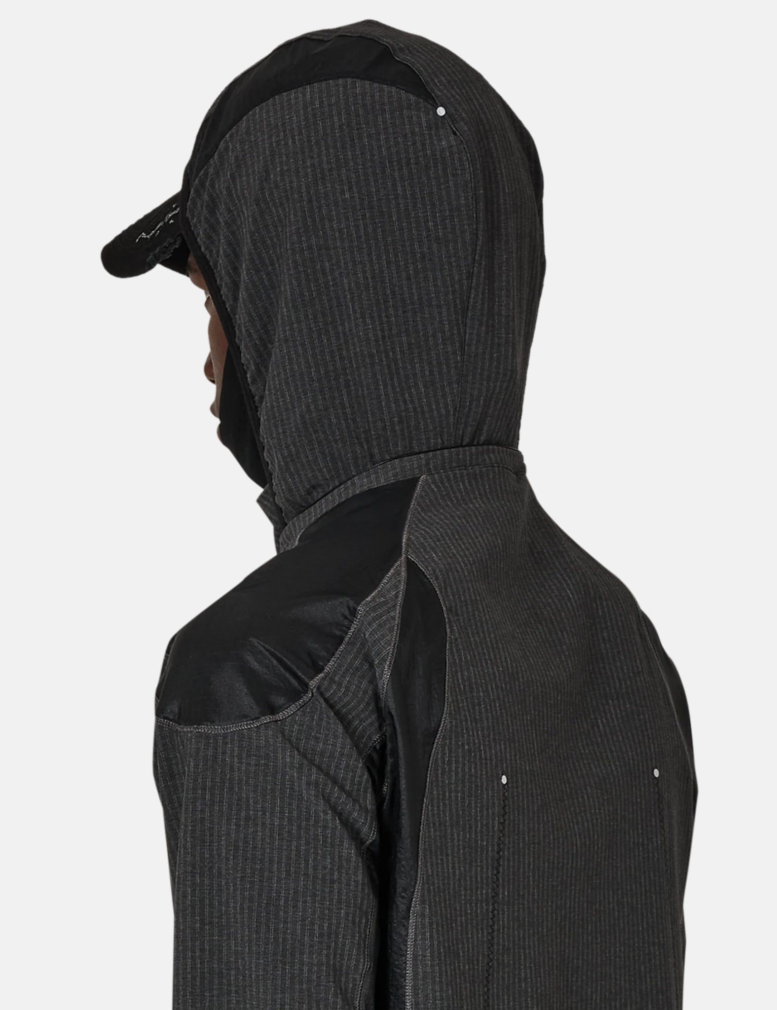 ROA Numb Pinstripe Hooded Wind Jacket - Black — BHODE