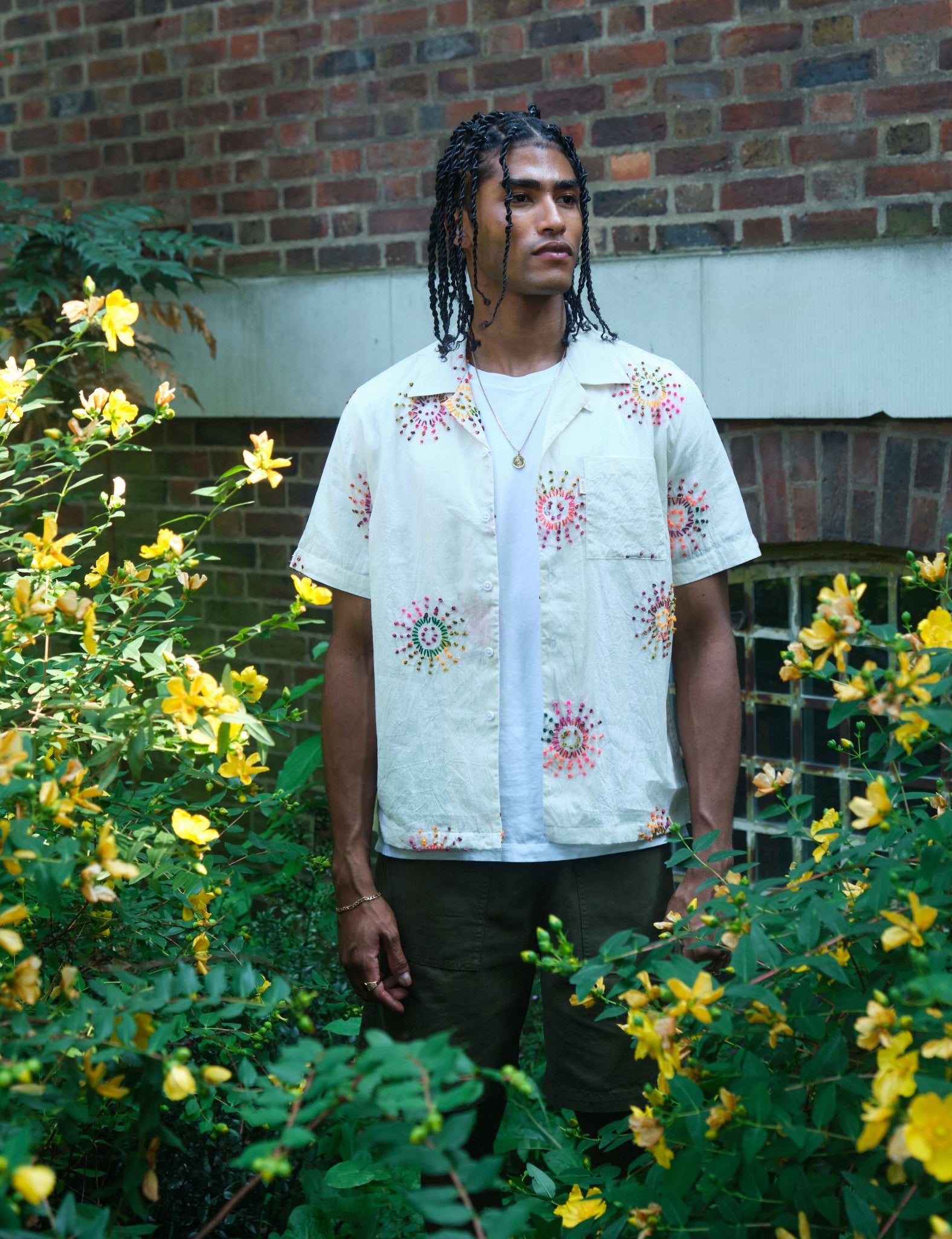 Bhode Knot Sun Hand Embroidered Shirt - Ivory White