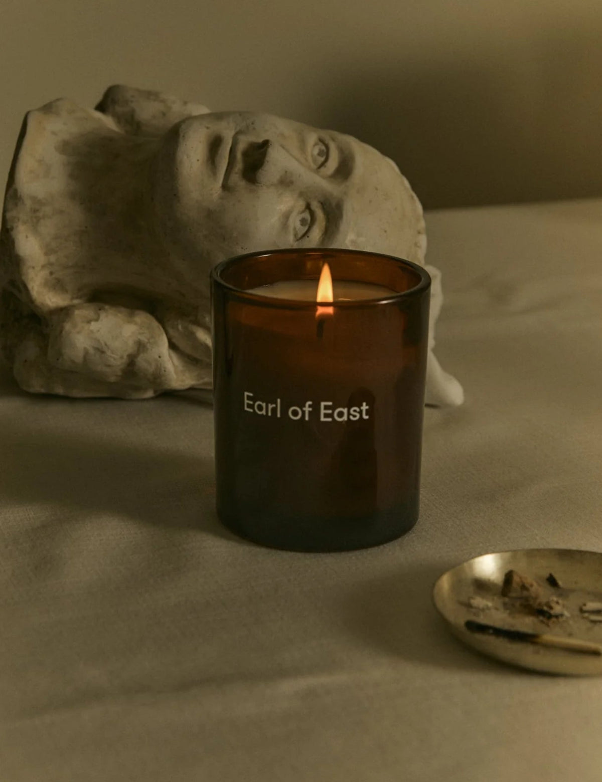 Earl of East Candle Classic Candle 260ml - Jardin de la Lune