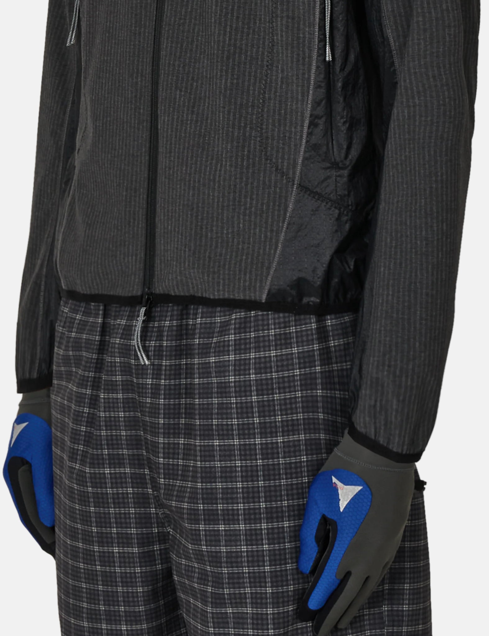 ROA Numb Pinstripe Hooded Wind Jacket - Black — BHODE