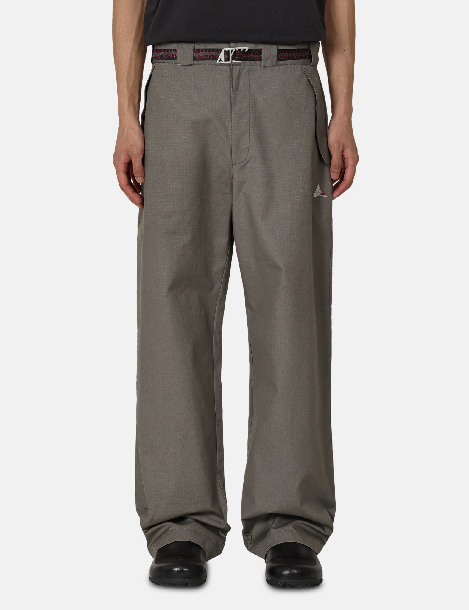ROA Centipede Buckle Chino Pant - Grey — BHODE
